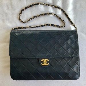 Authentic CHANEL Classic Vintage Single Flap Bag